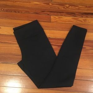 BRAND NEW Fabletics leggings (black)
